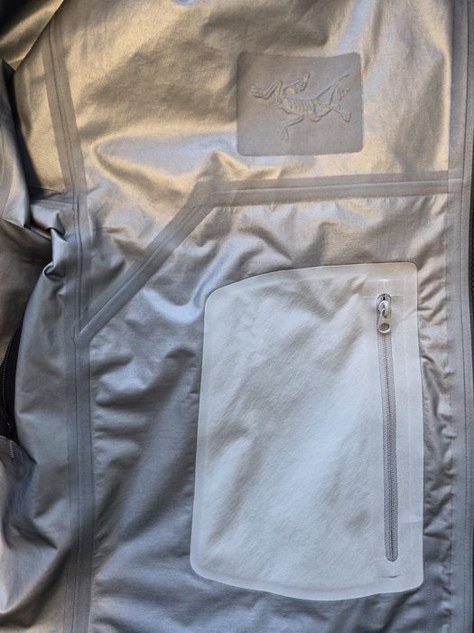 Arcteryx  beta