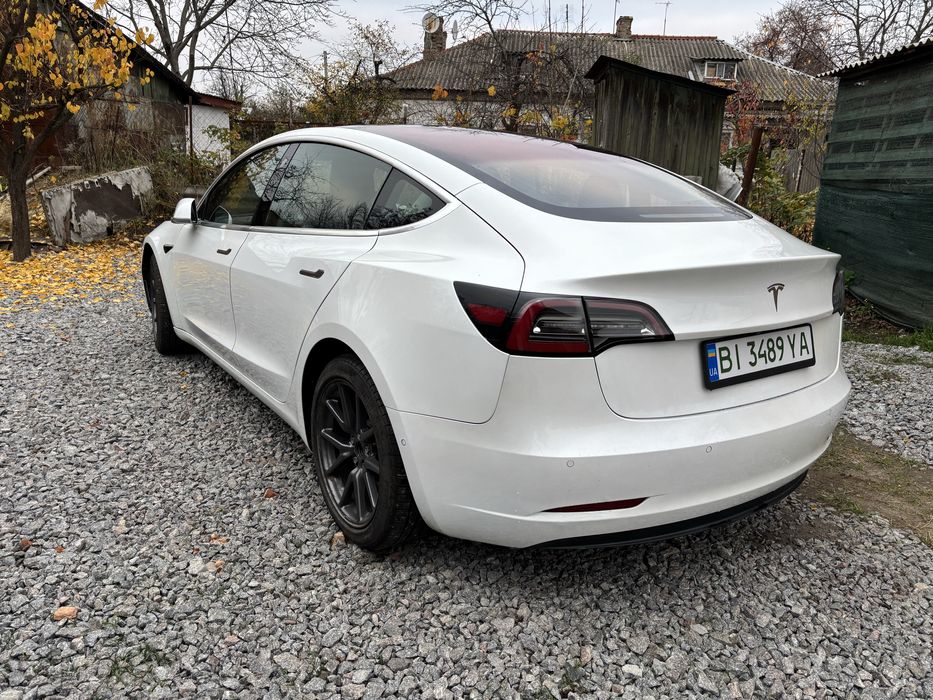 Tesla model 3 2019 standart+