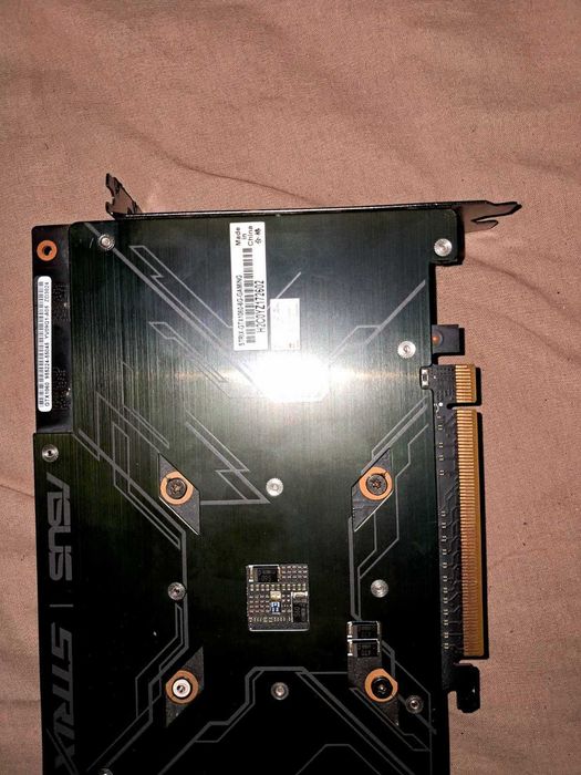 Видеокарта ASUS GTX 1060 6GB STRIX