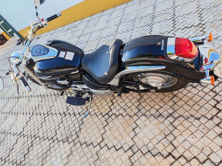 Suzuki Intruder 800