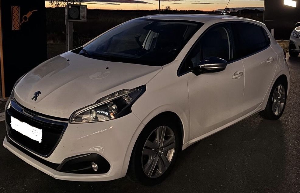 Peugeot 208 1.6 hdi 2019 — photo 3