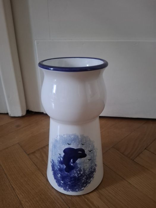Elegancki  wazon, ręczna manufaktura ceramiczna w Maklemburgii / Pomorze/ Niemcy