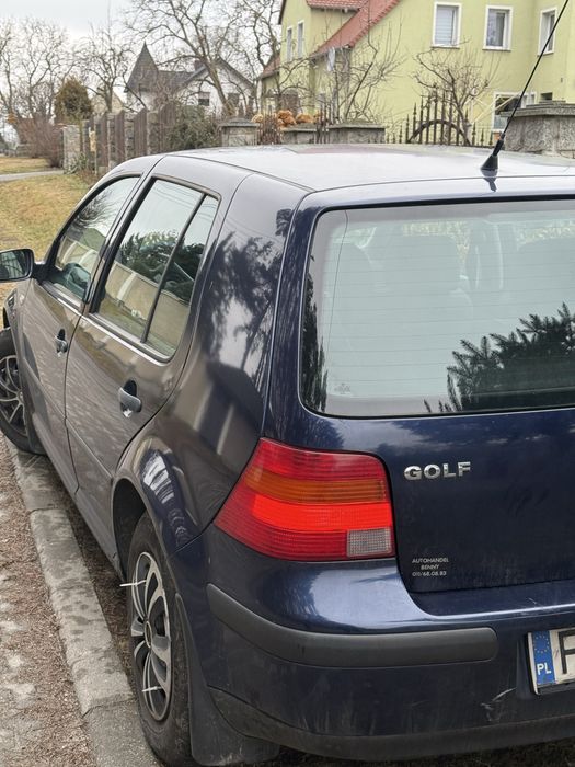 VW Golf 1.9 SDI sprawny + hak, rok 2000