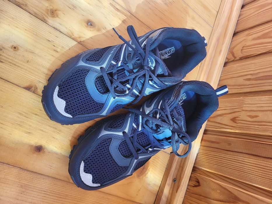 Чоловічі кросівки bona