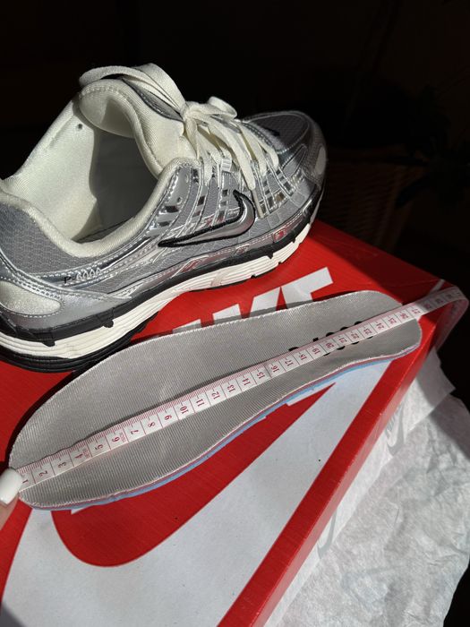 кросівки жіночі nike