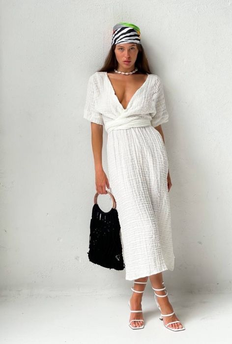 Муслінове плаття сукня