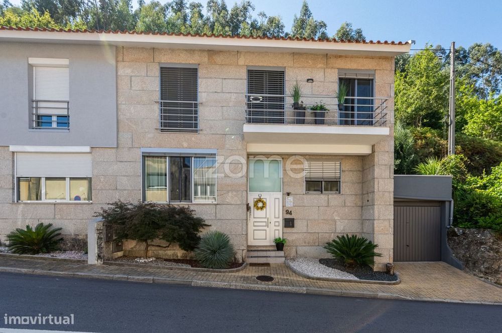 Moradia T3 Geminada