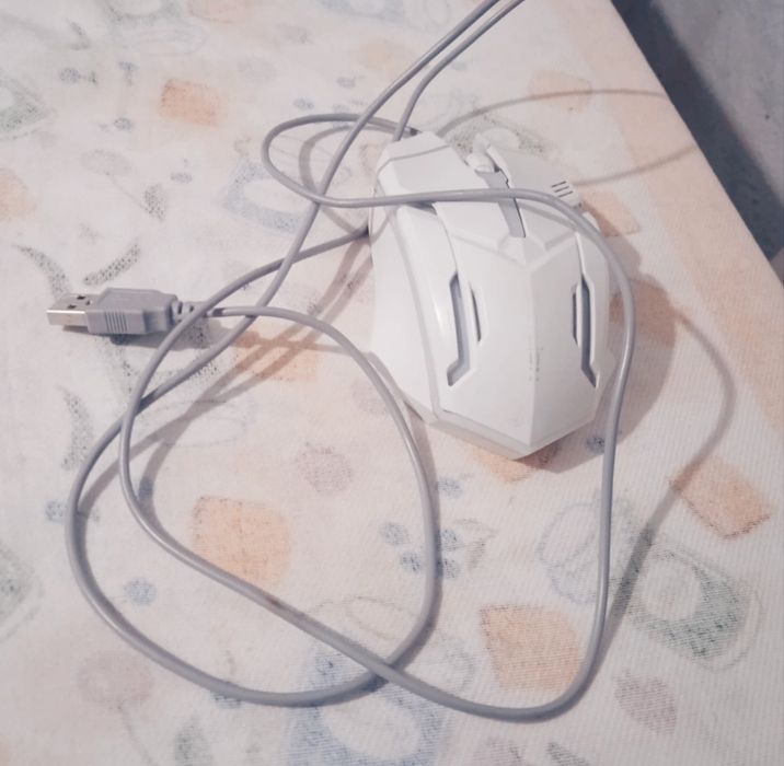 Mouse Branco RGB