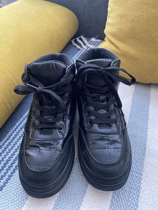 Ботінки зимові 350 грн 22 см устілка