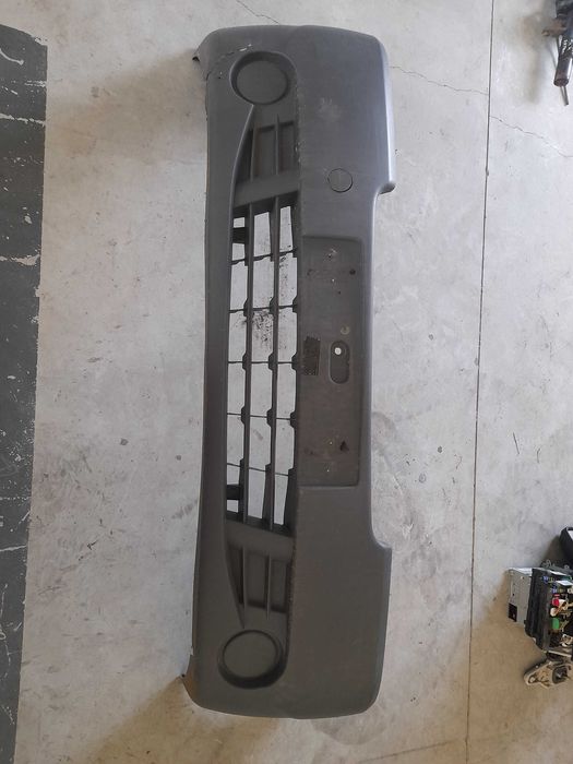 Zderzak przód przedni Vivaro Trafic Primastar 07-14r