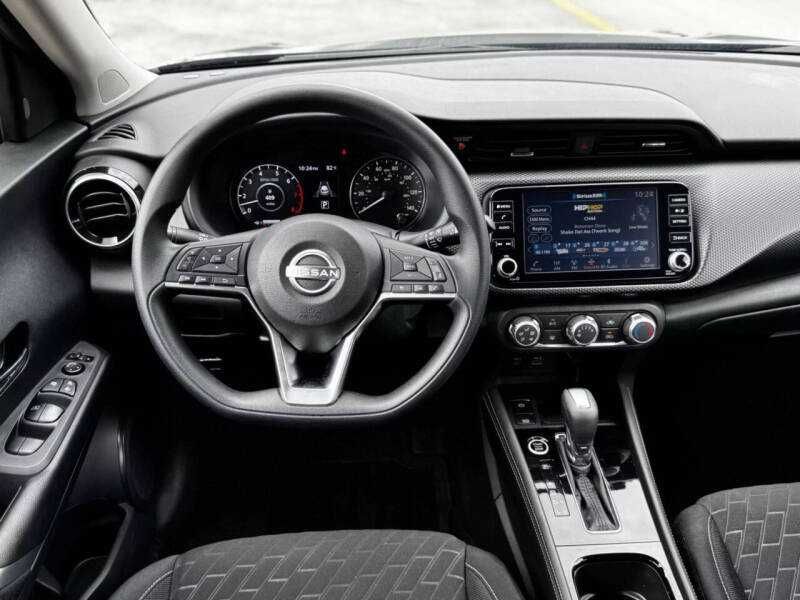 Nissan Kicks SV 2023