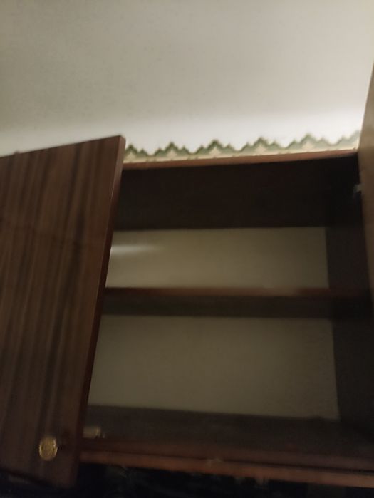 Тумбочка полірована