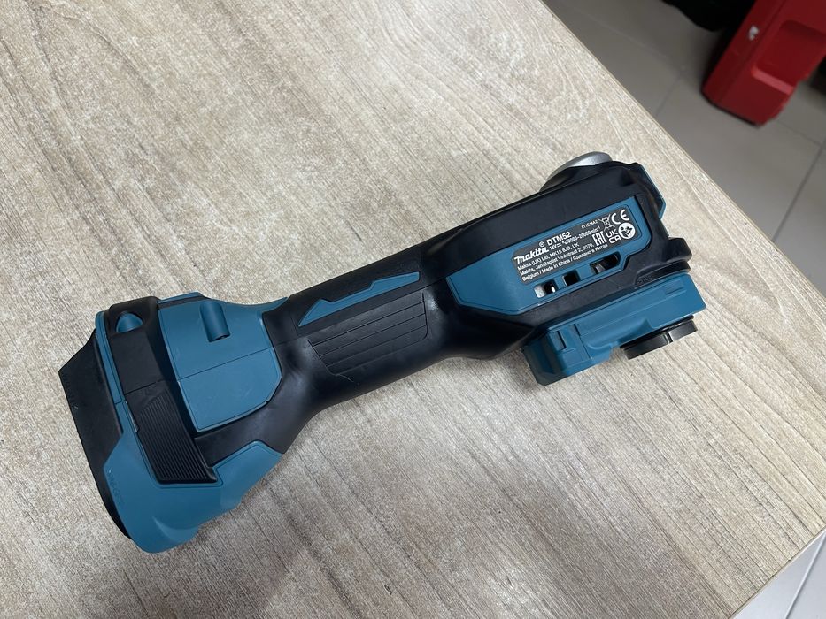 Makita DTM52 / безщітковий реноватор Макіта