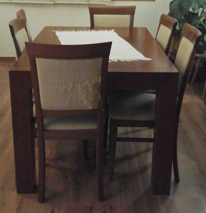 Cadeiras de sala em cerejeira