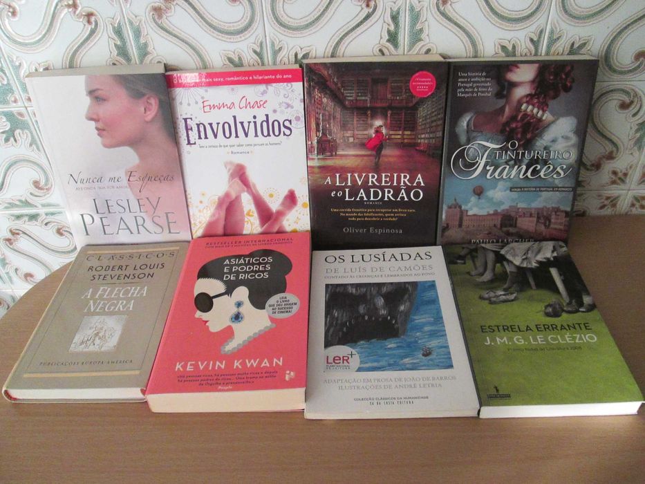 Vendo Romances e Outros livros (2)