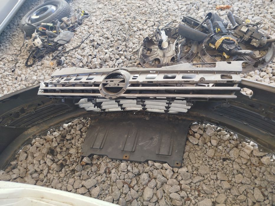 Para choques frente Qashqai e Astra H