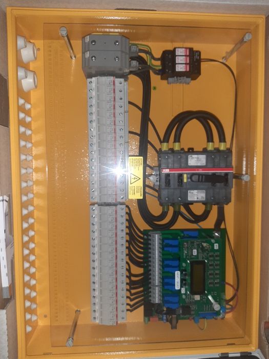 MAXCONNECT 16 PLUS (ACCCAC0002). Skrzynka sekcyjna