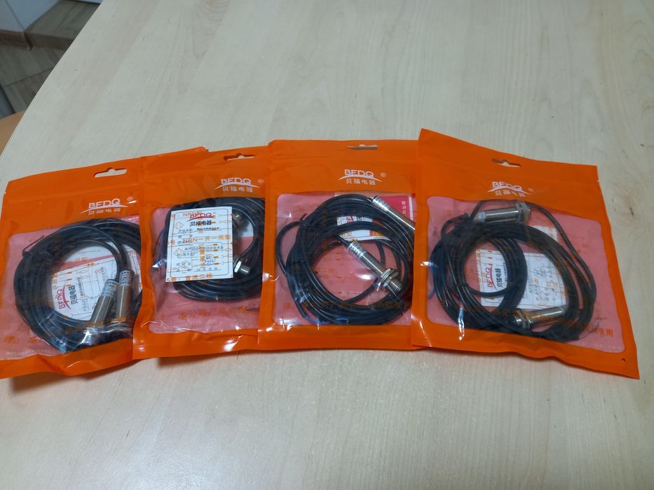 Оптичний лазерний датчик положення BF-M12JG-30N2-NPN-NC 20м