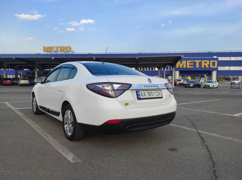Renault Fluence Ze 2011 Электричка