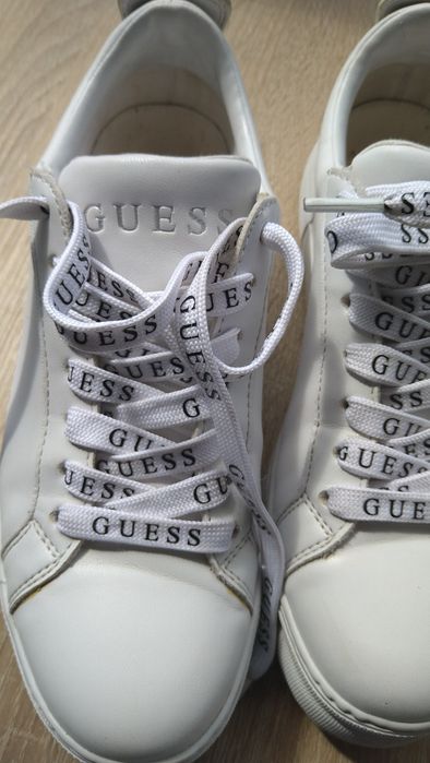 Кросівки Guess 37