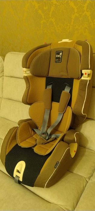 Дитяче автокрісло