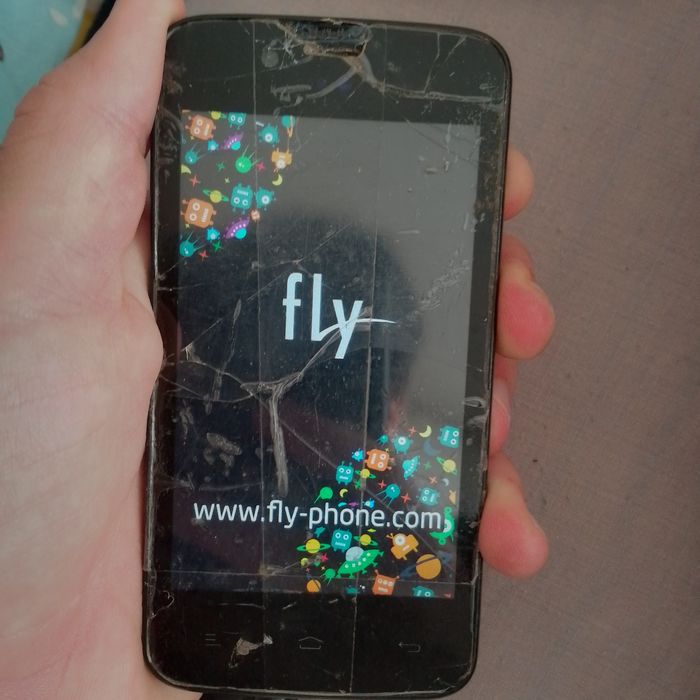 Fly iq440 на запчастини (опис читайте)