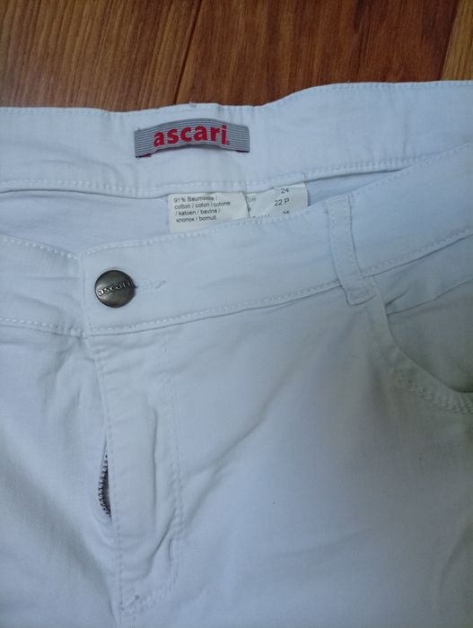 Spodnie damskie jeansowe białe