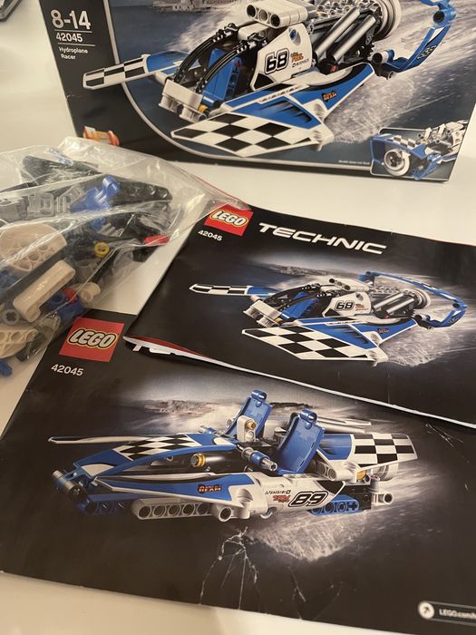 LEGO Technic 42045 hydroplane racer - kompletny