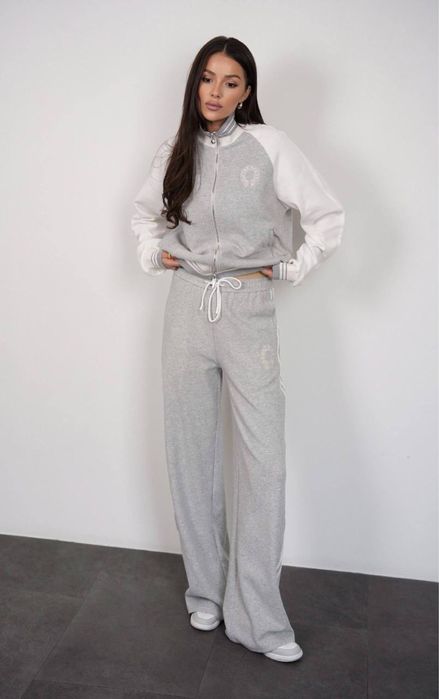 Костюм жіночий бренд !