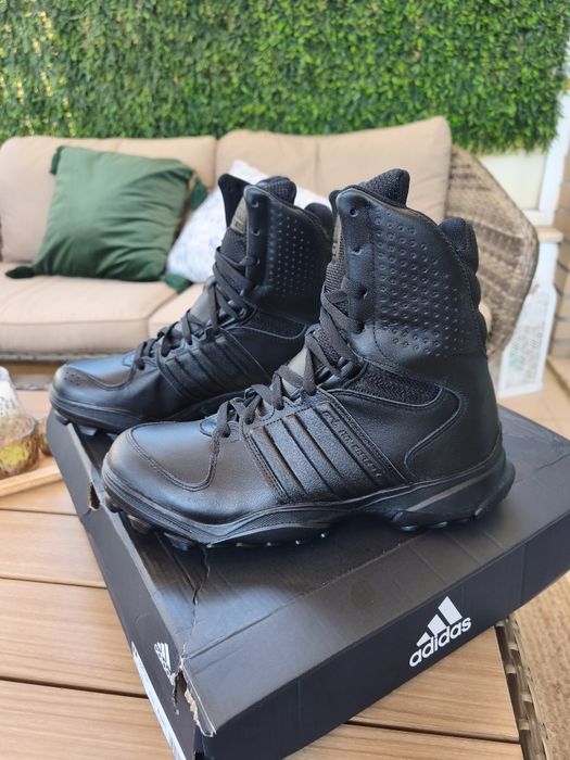 Botas Adidas GSG-9.2