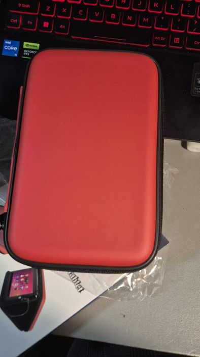 Etiu na tablet z wbudowanymi głośnikami na 7 cali Case