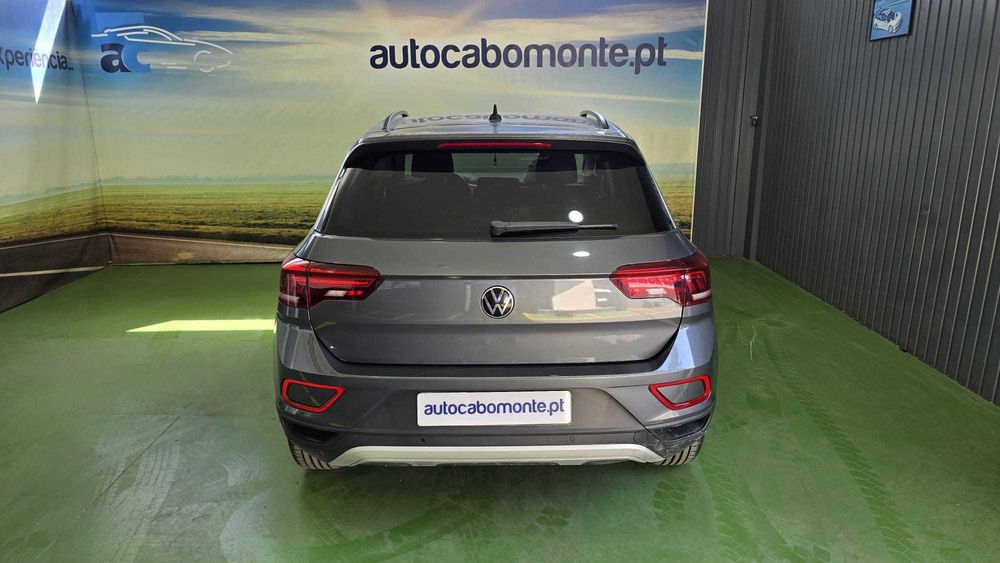 Volkswagen T-Roc 1.0 TSI  -  Salvado