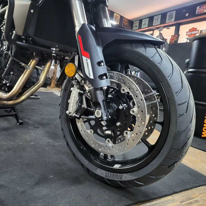 QJ MOTOR SRT 700 /  2026