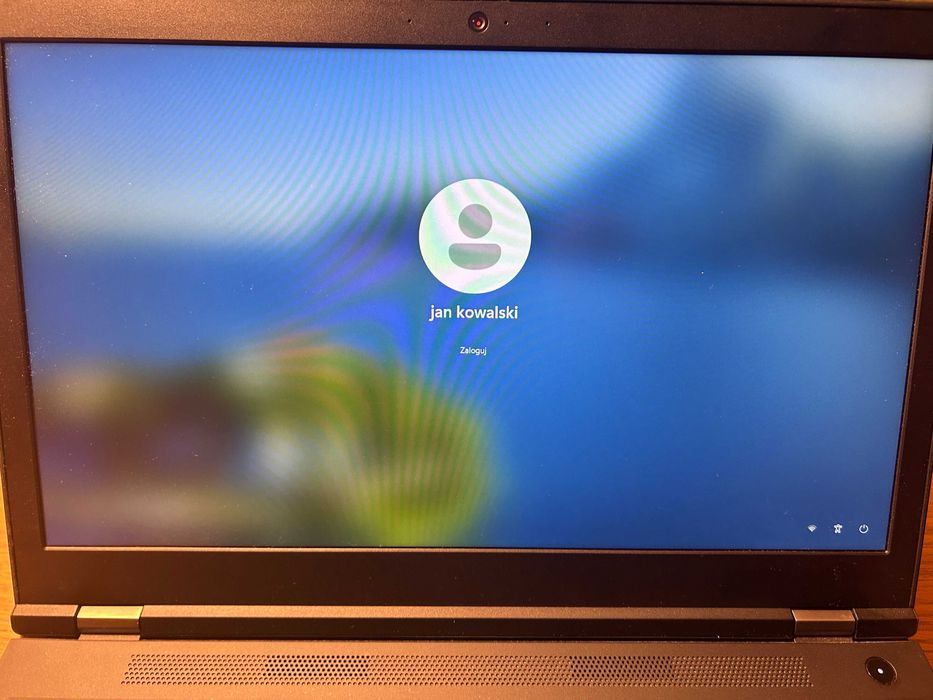 Lenovo ThinkPad P15 Gen 1 i7-10850H 32GB/500GB