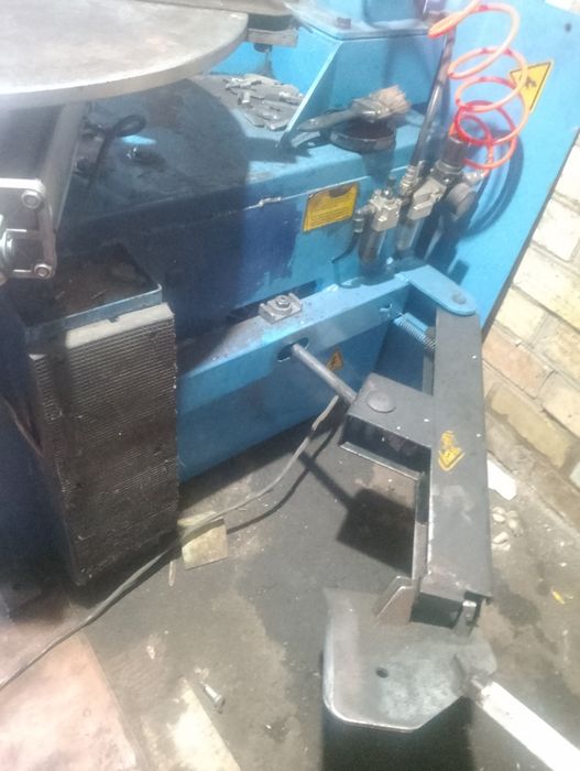 Продам шиномонтажний станок