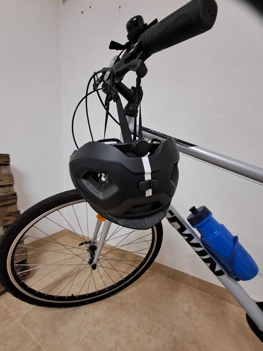 Bicicleta de Trekking Riverside 120  (L). + Capaceta