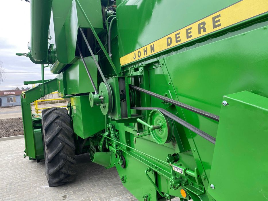 комбайн John Deere 925
