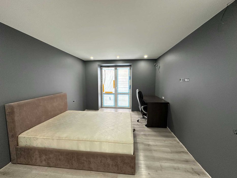 Велика 3 кімнатна квартира ЖК Веселка Річкова