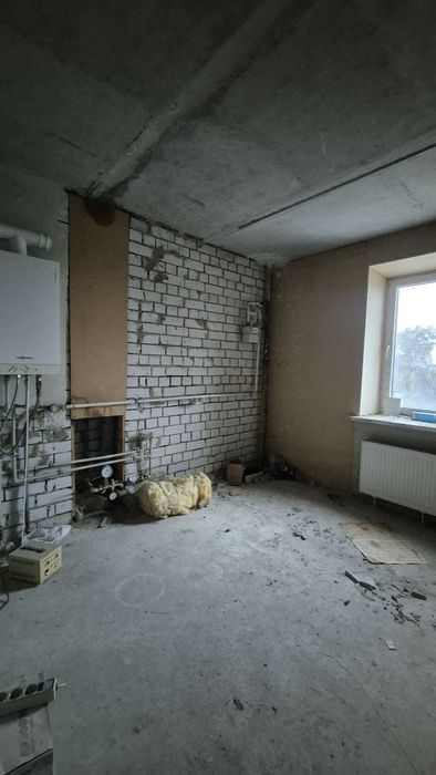 Продаж трикімнатної квартири у м.Самар (106 м²)