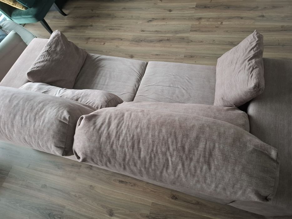 Sofá de 2 lugares, com assentos extensíveis