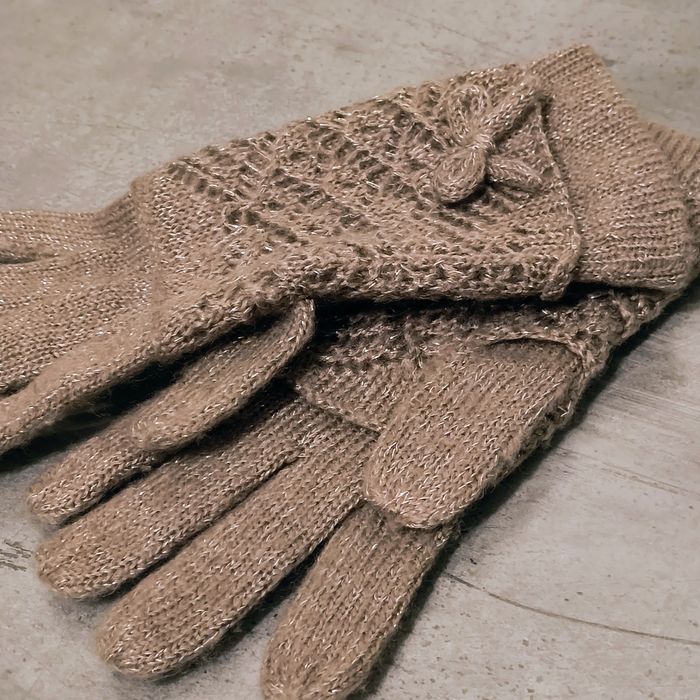 Bardzo ładne eleganckie rękawiczki