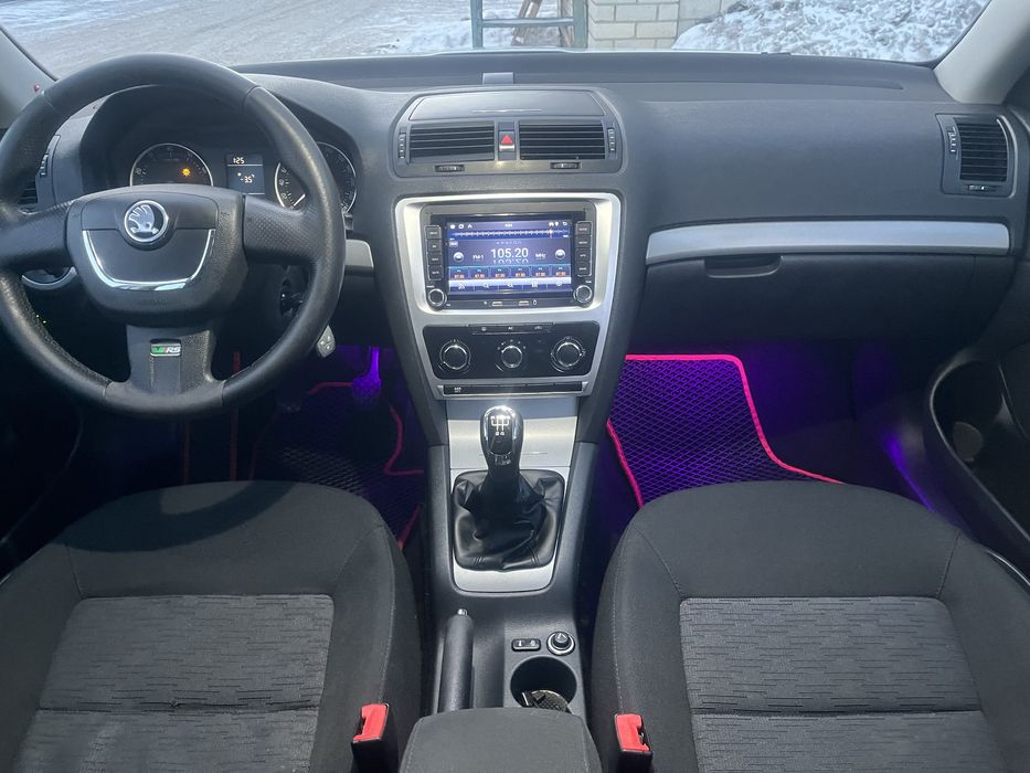 SKODA OCTAVIA A5-2012 р.1,6 Газ-бензин