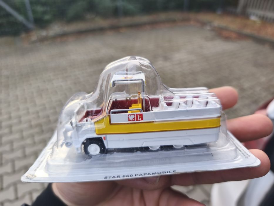 Star 660 Papamobile - Kultowe auta PRL-u, skala 1:72, DeAgostini, NOWY