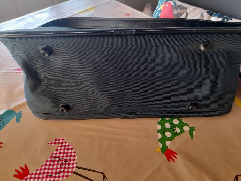 Mala samsonite  estimada