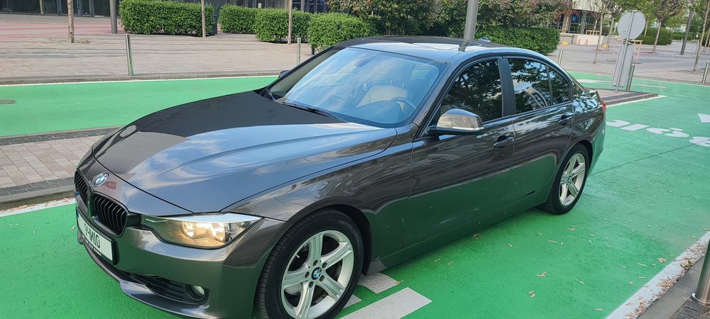 Bmw 3 серія 2013 VIN WBA3C1G50DNR48528 фото оголошення 3 з 23