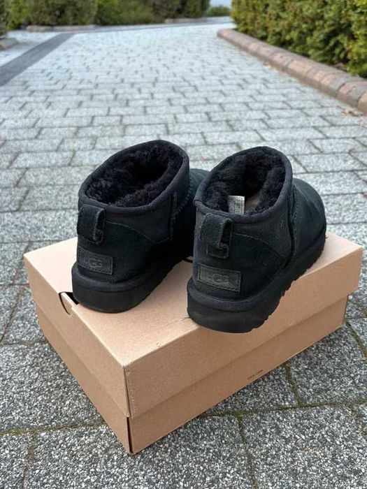 UGG Classic Mini Boots Black r.41