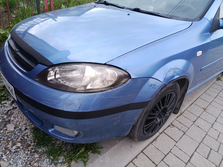 Продам автомобіль Шевроле лачеті