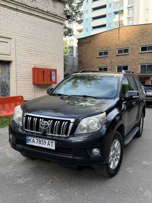 Toyota Land Cruiser 150, рік випуску - 2011.