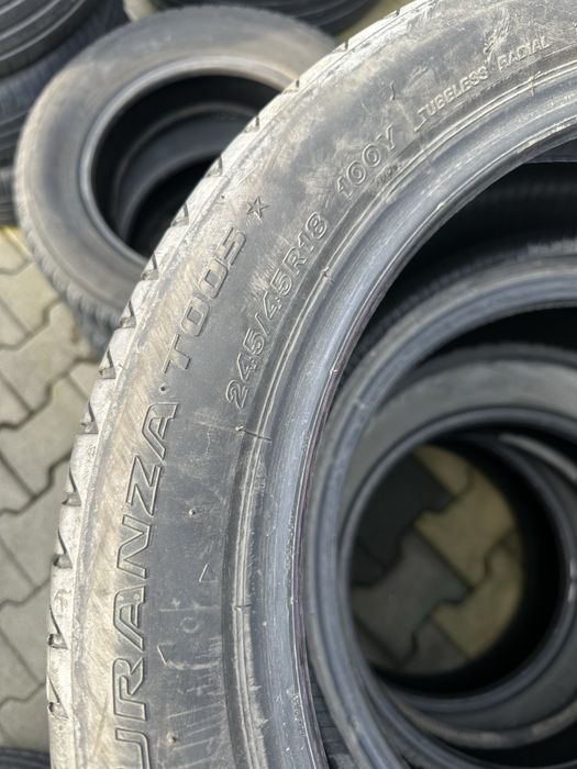 245/45/18 шини без дефектів