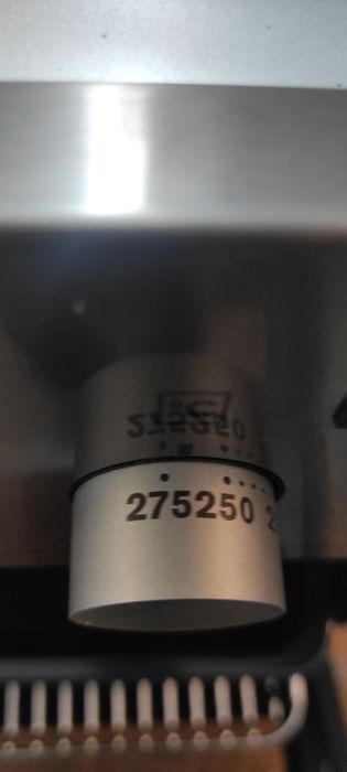 Духовка електрична Electrolux EEB4231POX